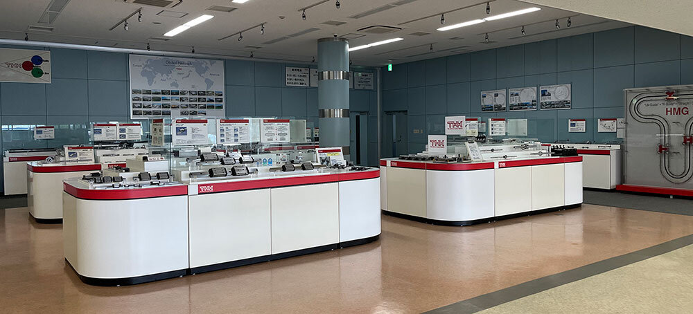 山口工場のショールーム写真