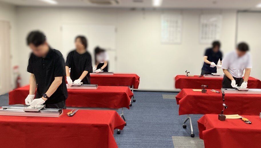 THKの電動アクチュエータGLを使用した講習の様子