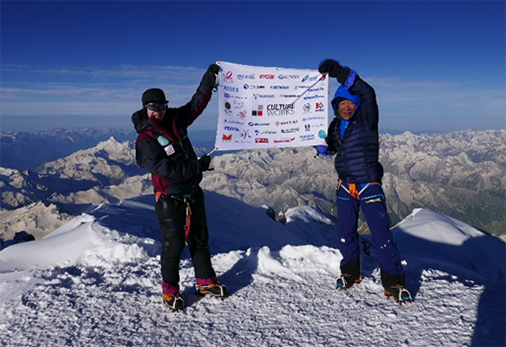 ヨーロッパ最高峰 エルブルース西峰登頂